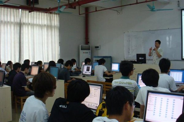 说明: http://3.gzkmu.edu.cn/Professional%20demonstration/pd_dmsjyzz/upload/2010/10/1522131345.jpg