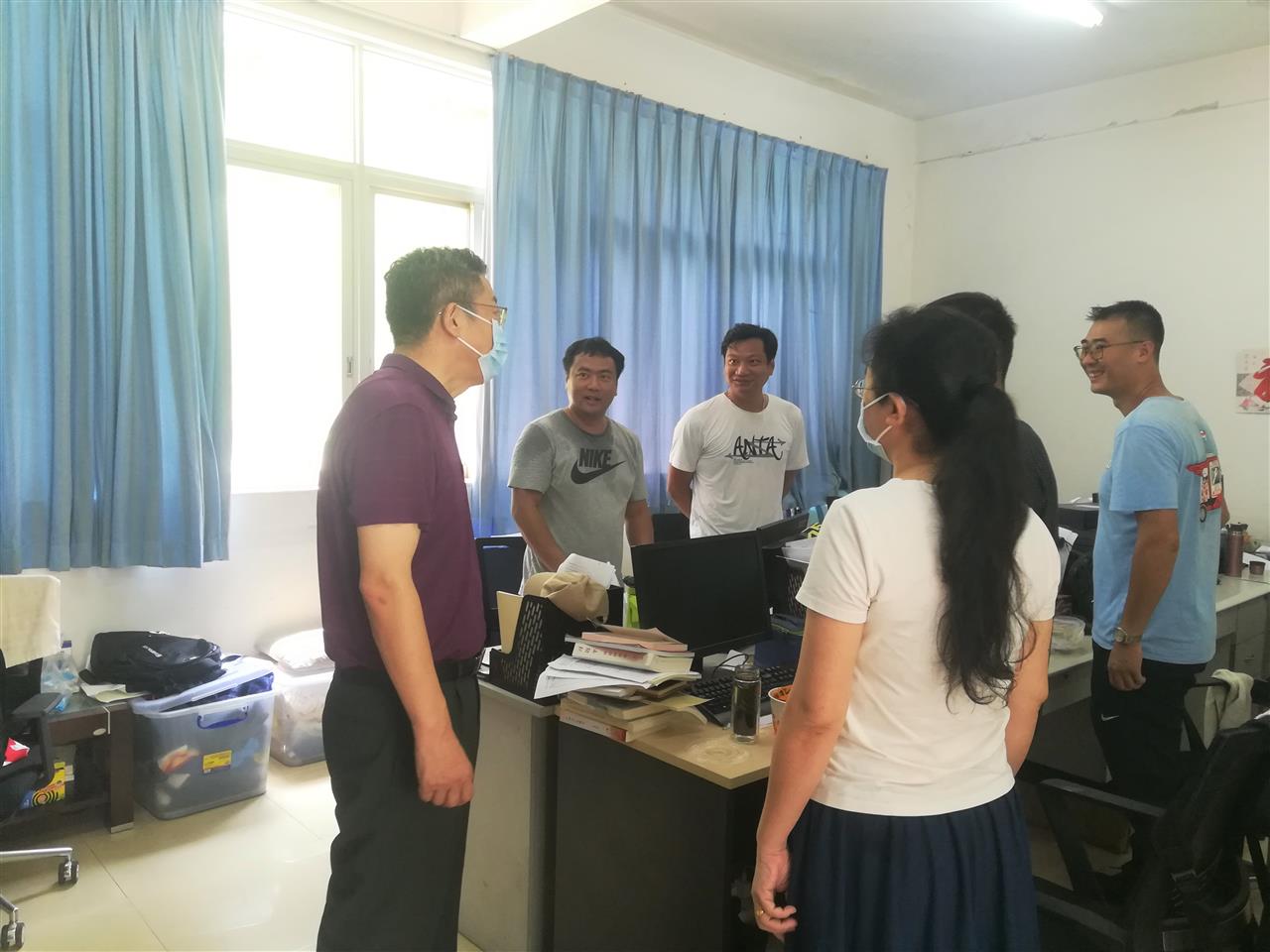 学院领导到二级学院开展专题调研活动