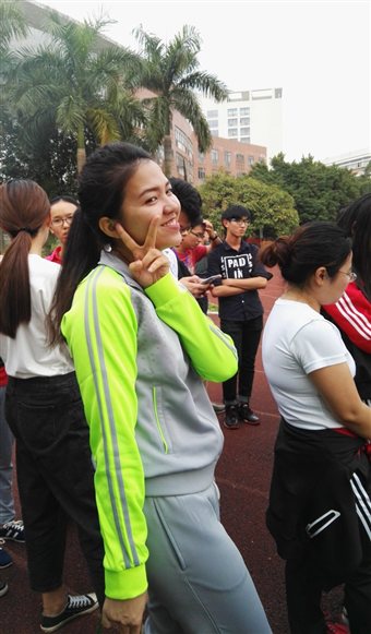 C:\Users\HuShuqing\Desktop\手机相片——10\IMG_20161112_155303_BURST001_COVER.jpg