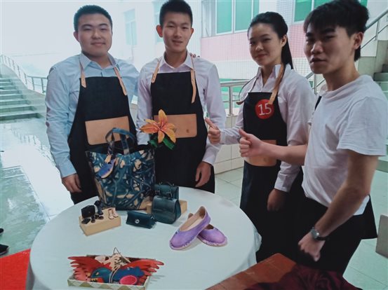 C:UserskevinAppDataLocalTempWeChat Filesye14f7507d922f7420d5b6a3f4ede.jpg