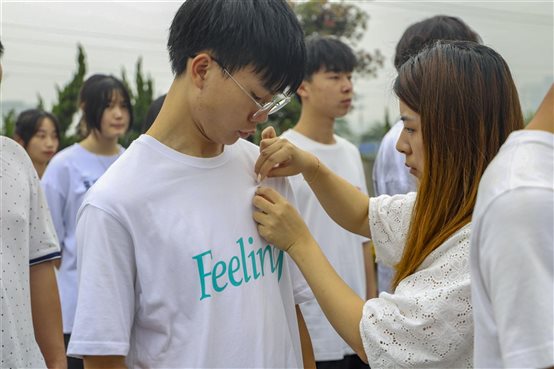 说明: http://www.gzkmu.edu.cn/newkm/UserFiles/Image/161961376139656770.jpg