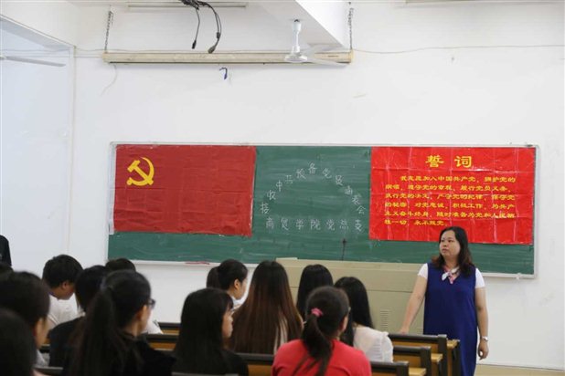 C:\Users\肖佳纯\Desktop\115532174668408211.jpg115532174668408211