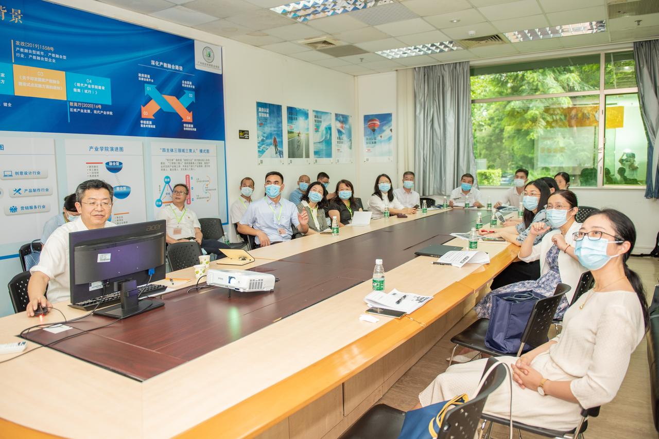 广州市教育局领导到我院开发区产业学院调研
