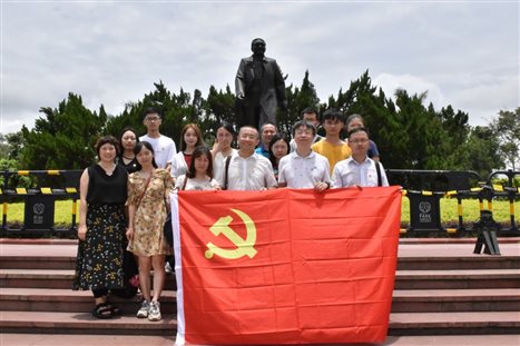 F:\深圳参观活动\DSC_0690.JPG
